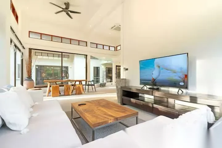 Вилла 4BR · Раваи · Вид на бассейн — фото 3