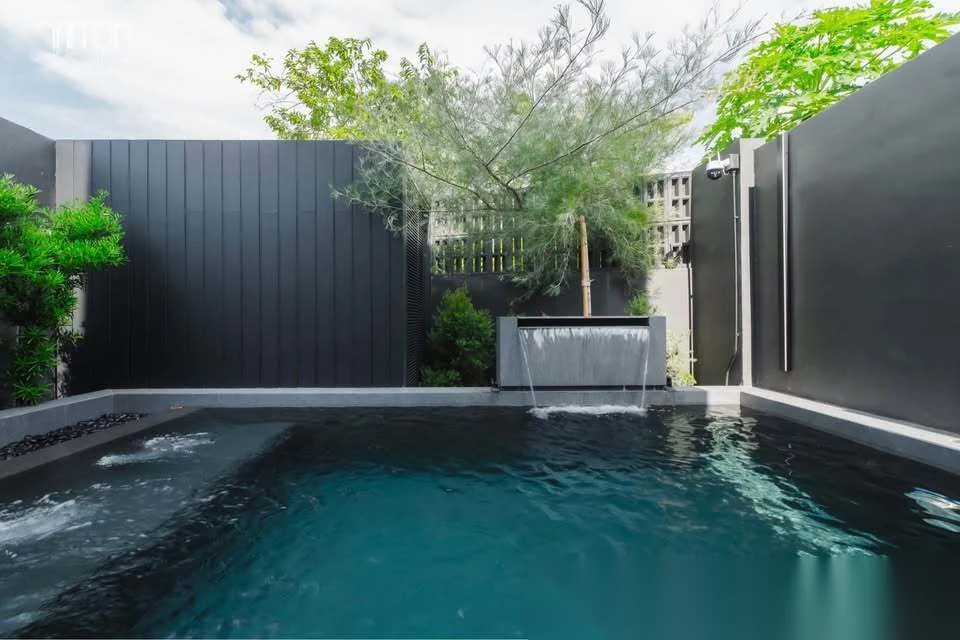 Вилла 4BR в комплексе Newly Built 4-Bedrooms Pool Villa · Си Сунтон · Вид на бассейн — фото 6