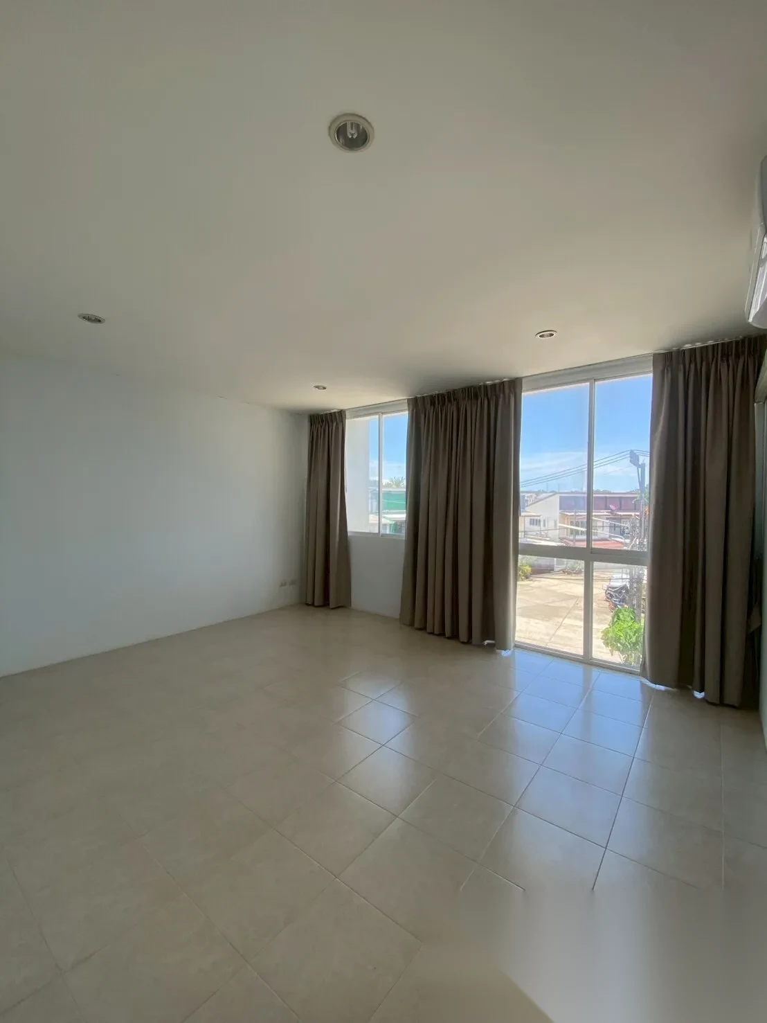 2 Bedroom Townhouse for rent at Sam Kong Park complex · Phuket Town · Garden View — photo 6