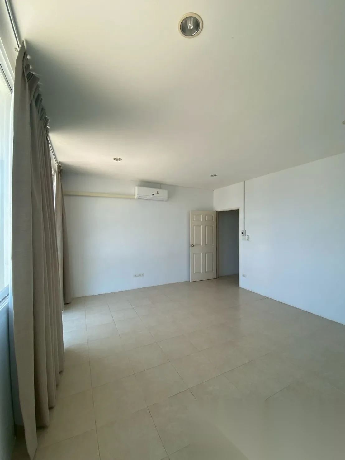 2 Bedroom Townhouse for rent at Sam Kong Park complex · Phuket Town · Garden View — photo 7