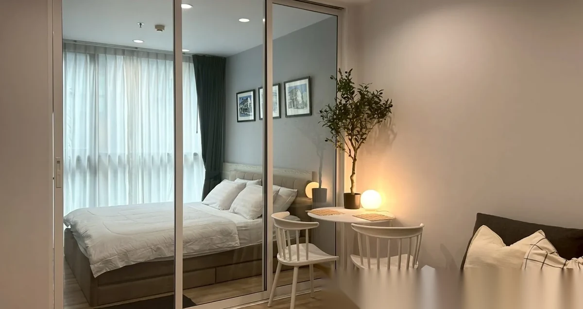 Апартаменты 1BR в ЖК The Base Height · Пхукет-таун · Вид на бассейн — фото 2