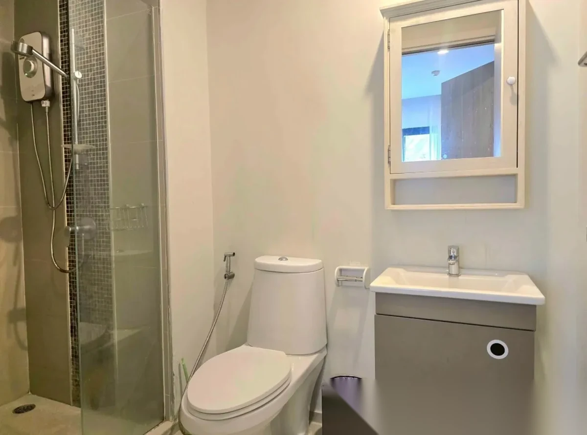 Апартаменты 1BR в ЖК Dlux Condominium · Чалонг · Выход к бассейну — фото 8