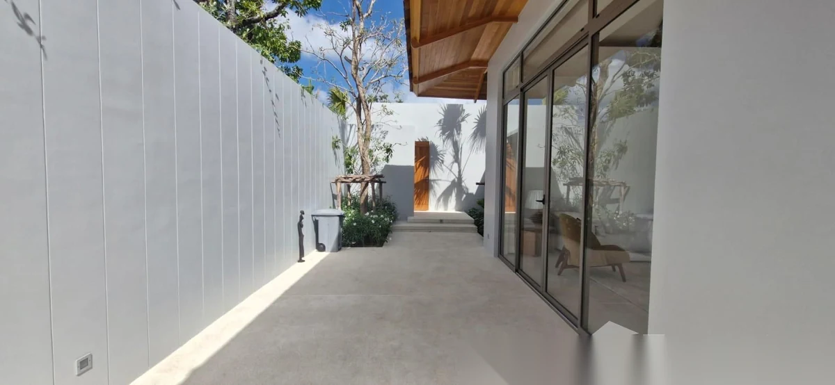 3 Bedroom Villa for rent at Anchan Flora complex · Thep Krasattri · Pool View — photo 6
