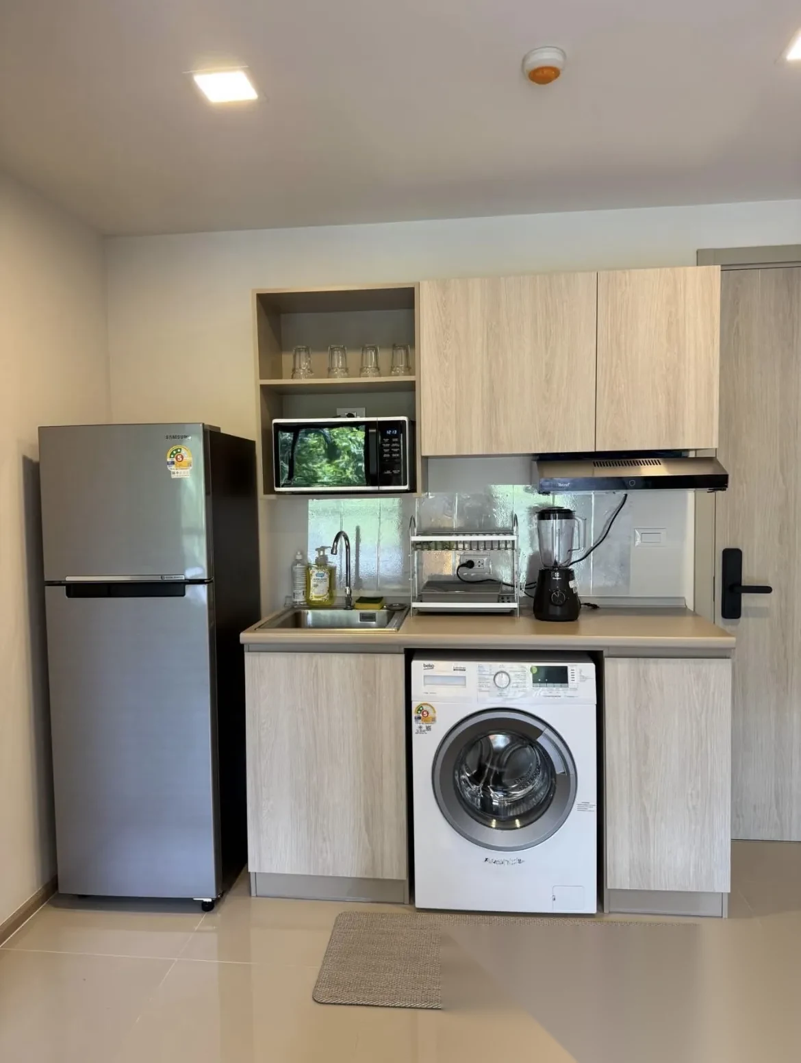 Апартаменты 2BR в ЖК Dcondo Reef Phuket · Кату · Вид на бассейн — фото 5