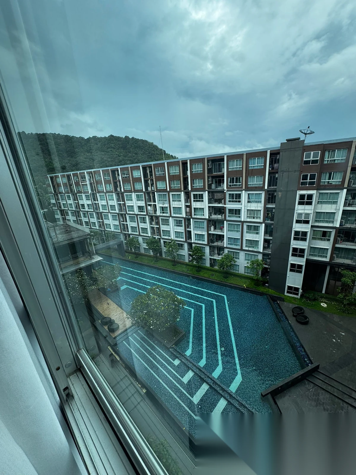 Апартаменты 1BR в ЖК D Condo Mine · Кату · Вид на бассейн — фото 7