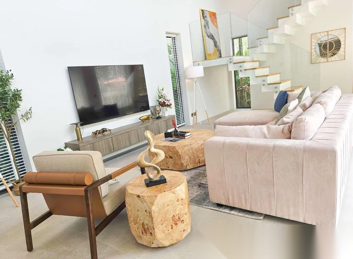 4 Bedroom Villa for rent at Vinzita Elite Residence complex · Si Sunthon · Pool View — photo 5