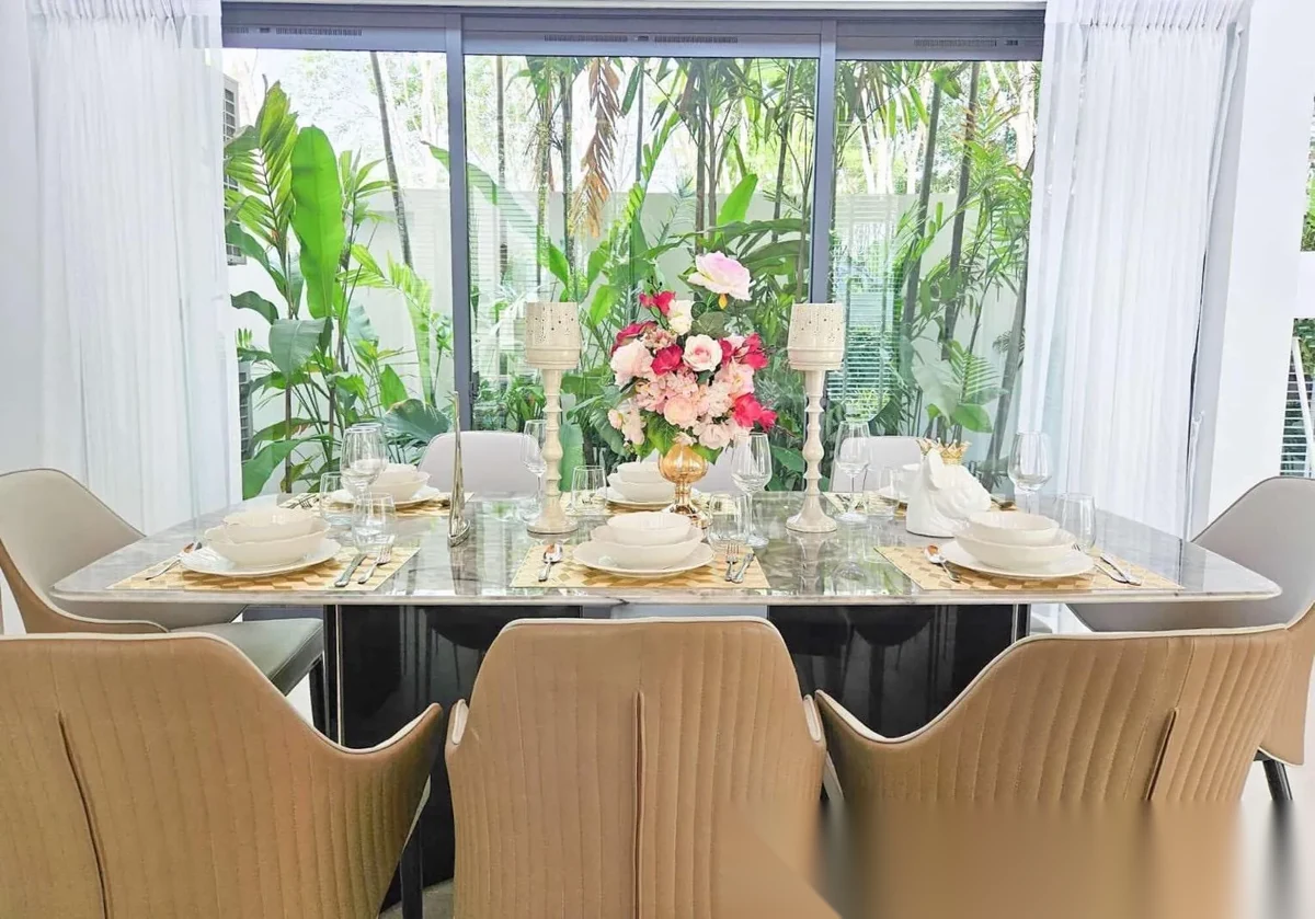4 Bedroom Villa for rent at Vinzita Elite Residence complex · Si Sunthon · Pool View — photo 7