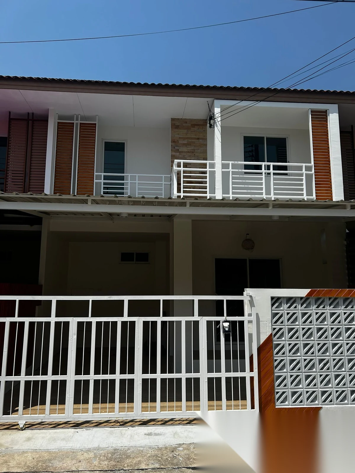4 Bedroom House for rent at I Leaf Town 2 Monument complex · Si Sunthon — photo 4