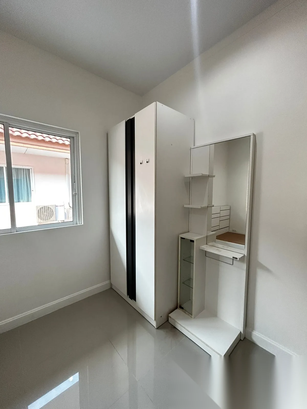 4 Bedroom House for rent at I Leaf Town 2 Monument complex · Si Sunthon — photo 5