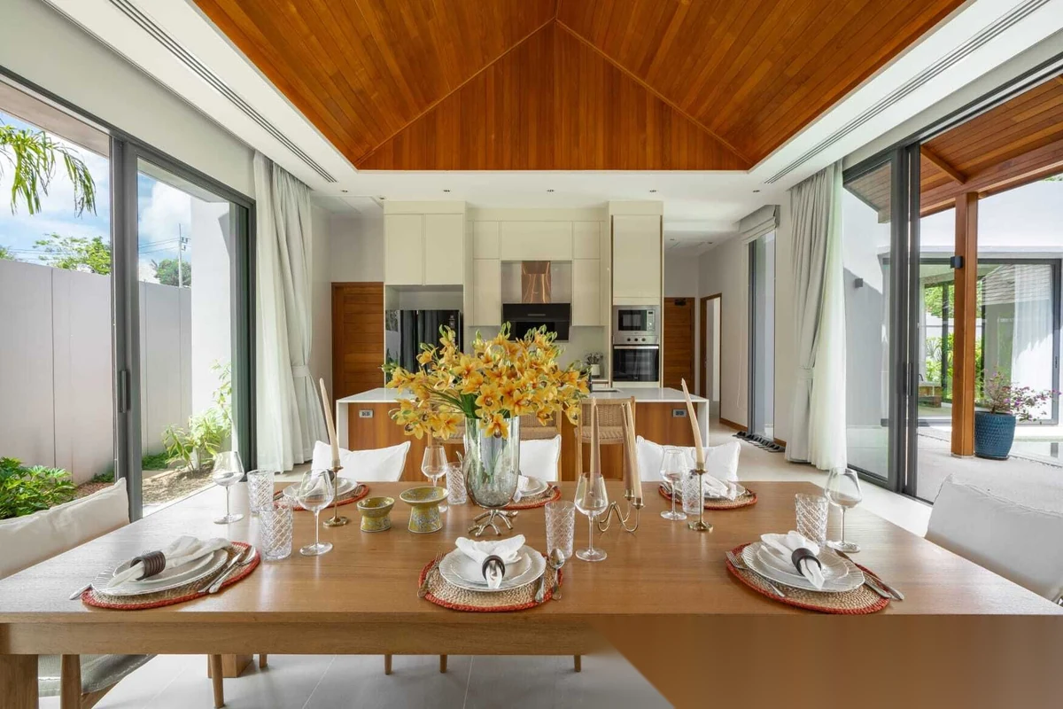 3 Bedroom Villa for rent at Bougainvillea Villa complex · Si Sunthon · Pool View — photo 7