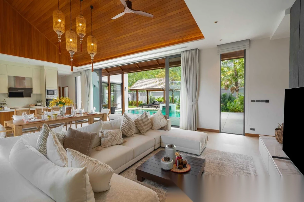 3 Bedroom Villa for rent at Bougainvillea Villa complex · Si Sunthon · Pool View — photo 9
