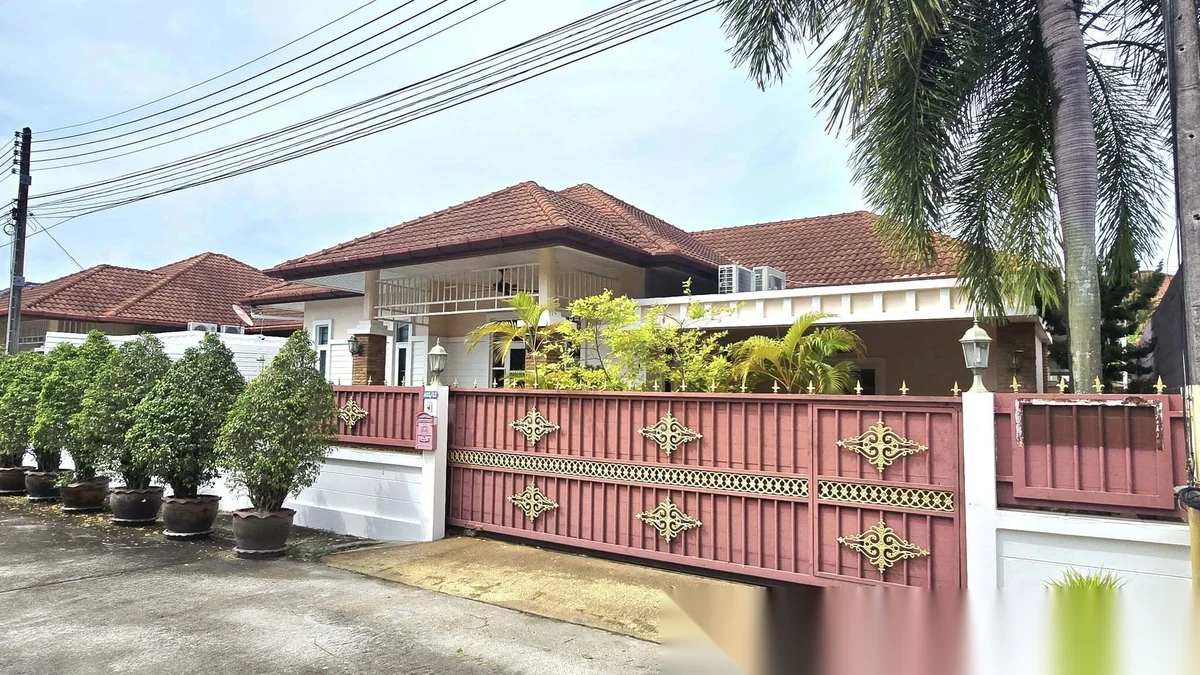 3 Bedroom House for rent at Sun Palm Village complex · Chalong · Pool View — photo 8
