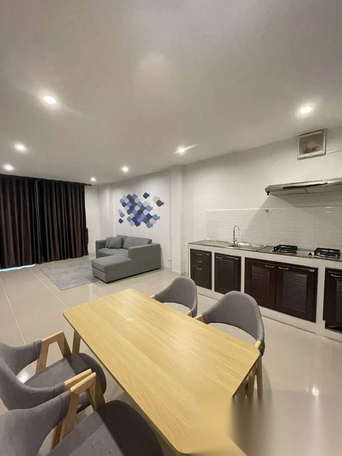 3 Bedroom Townhouse for rent at Supalai Bella Thalang Phuket complex · Thep Krasattri · Pool Access — photo 9
