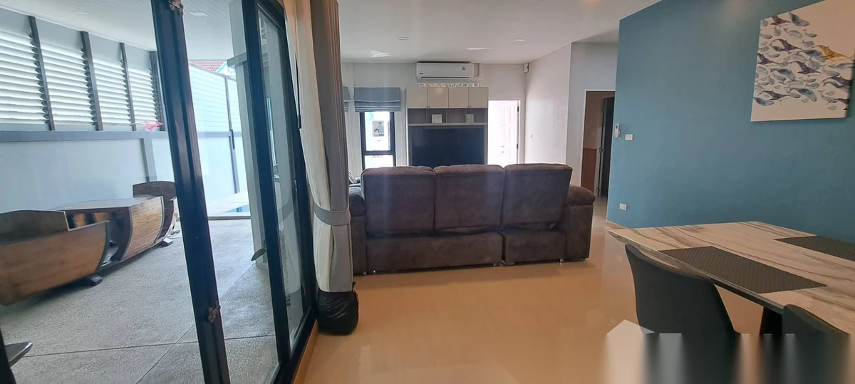 Дом 2BR в комплексе Baan Chalongsuk · Чалонг · Вид на бассейн — фото 12
