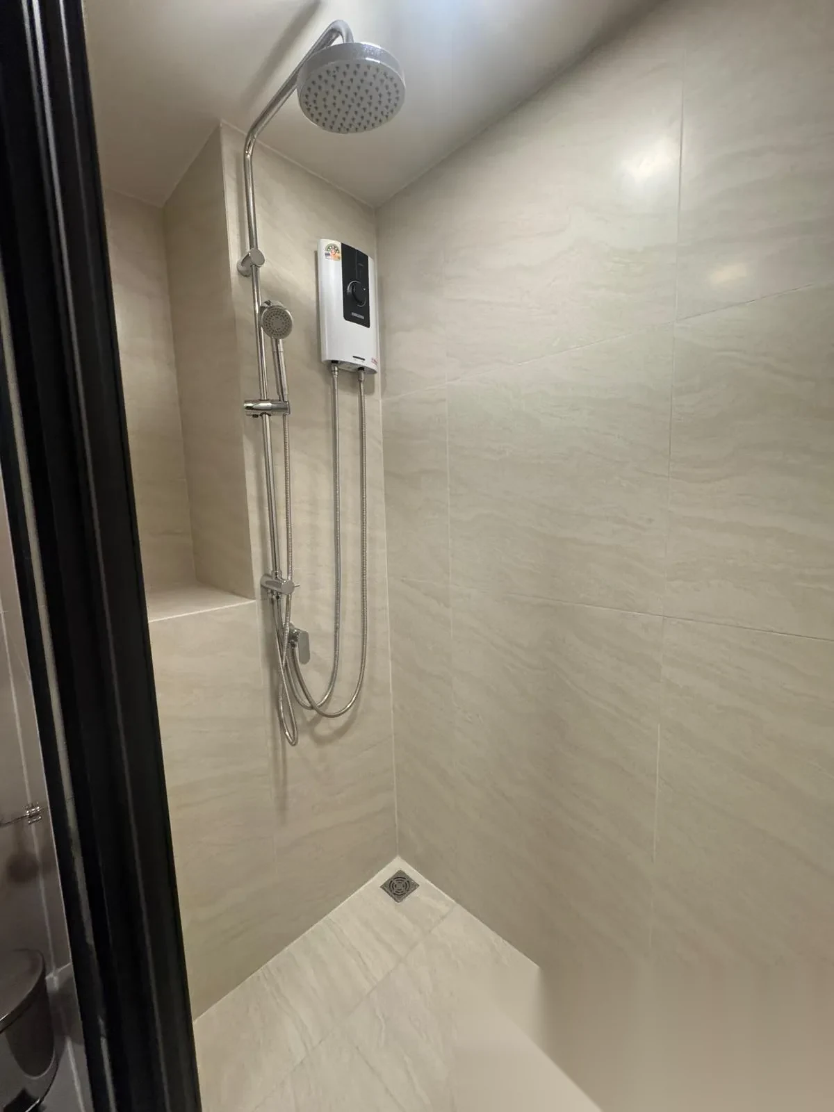 1 Bedroom Apartment for rent at The Base Rise complex · Wichit · Garden View — photo 11