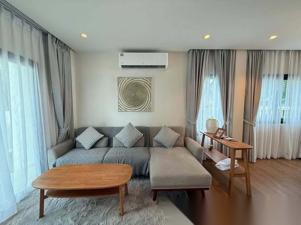 Вилла 3BR в комплексе Nimman Phuket · Пхукет-таун · Вид на бассейн — фото 4