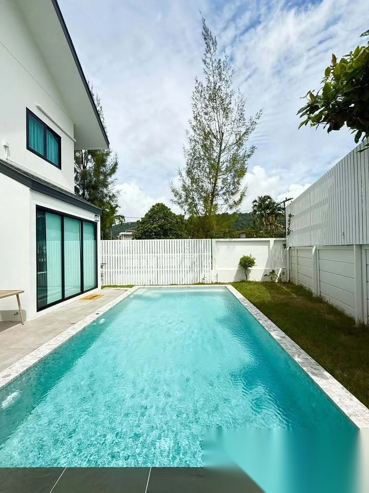 Вилла 3BR в комплексе Nimman Phuket · Пхукет-таун · Вид на бассейн — фото 5