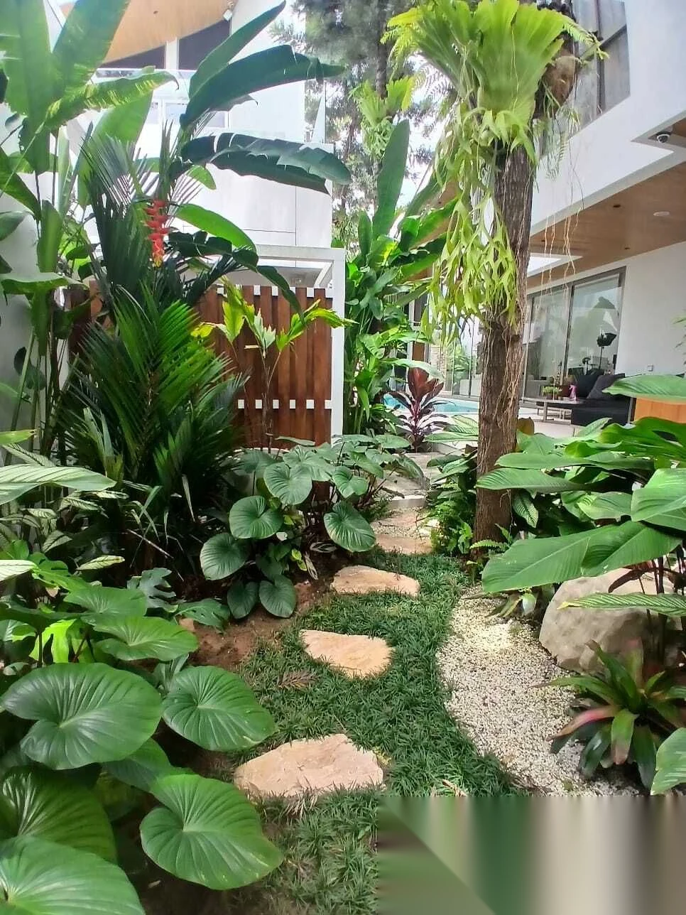 4 Bedroom Villa for rent at The Trinity complex · Si Sunthon · Pool View — photo 4