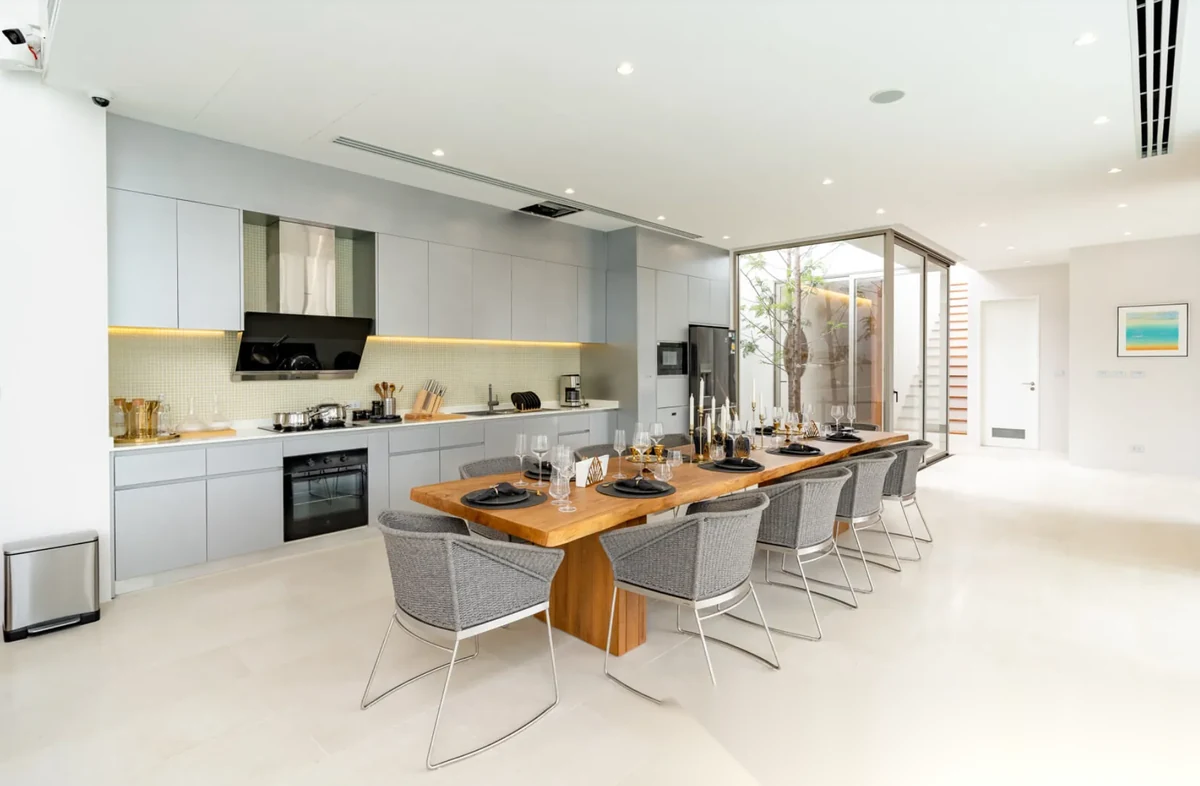 4 Bedroom Villa for rent at The Trinity complex · Si Sunthon · Pool View — photo 8
