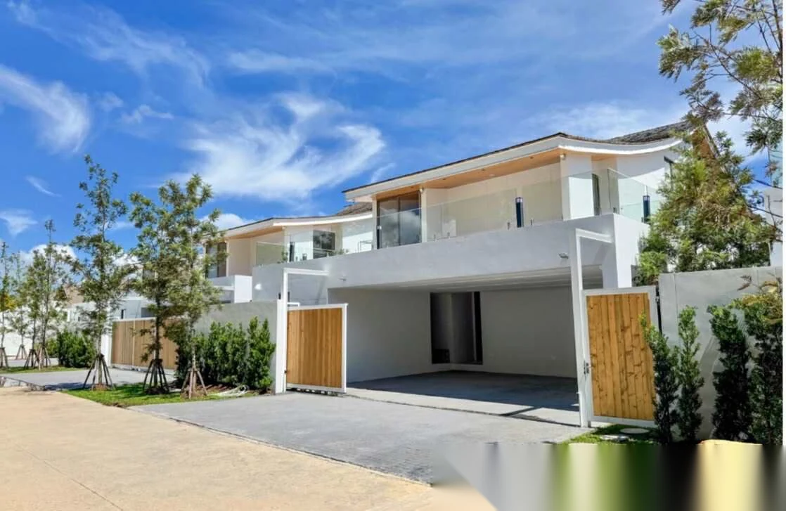 5 Bedroom Villa for rent at The Trinity complex · Si Sunthon · Pool View — photo 6