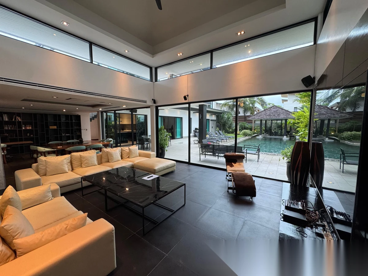 5 Bedroom Villa for rent at Diamond Villas Phase 1 complex · Si Sunthon · Sea View — photo 8