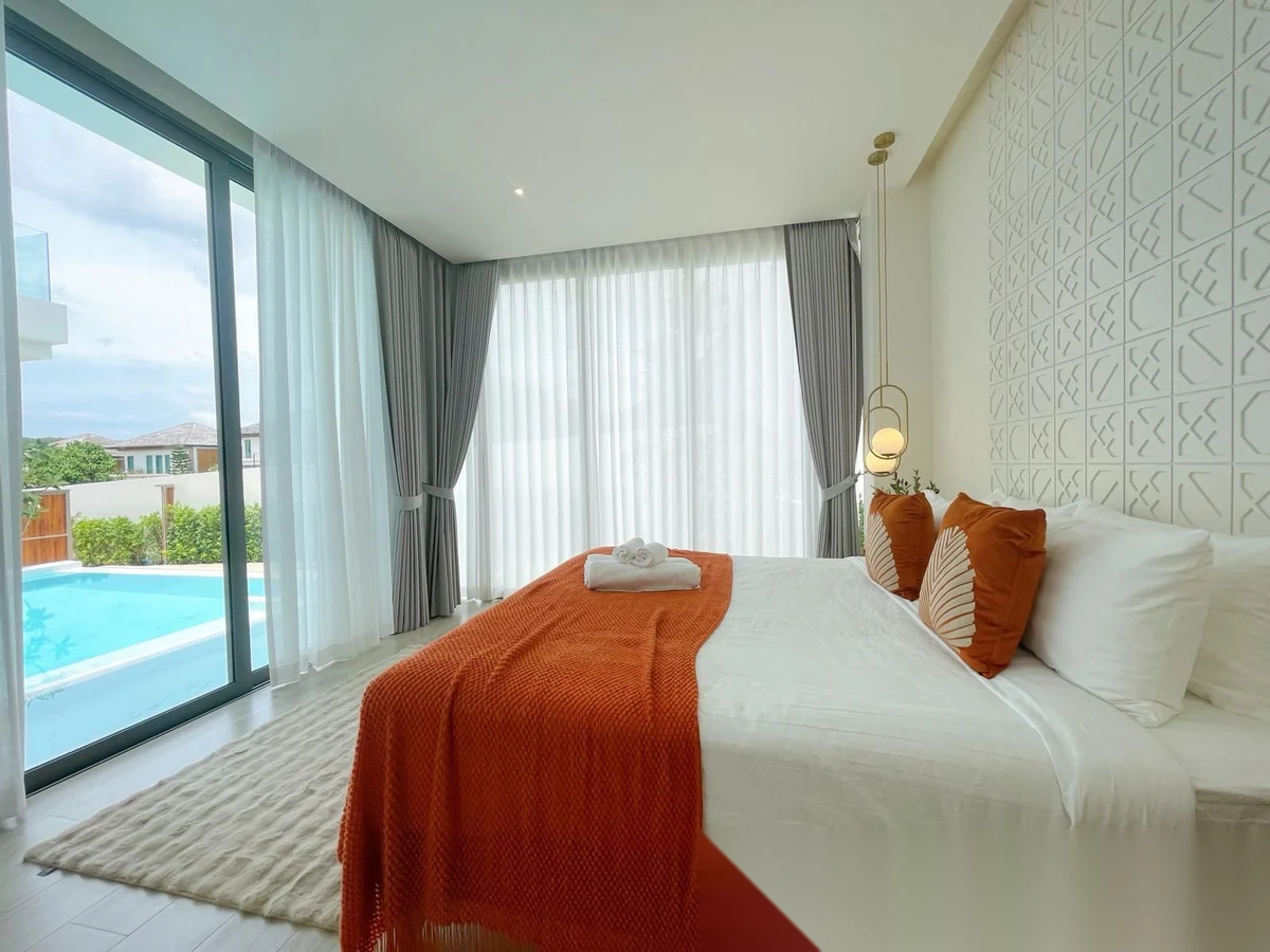 4 Bedroom Villa for rent at Alisa Pool Villa complex · Si Sunthon · Pool View — photo 10