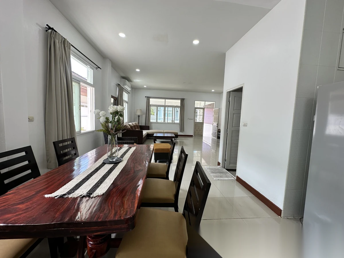 3 Bedroom House for rent at The Valley 2 complex · Si Sunthon · Garden View — photo 4