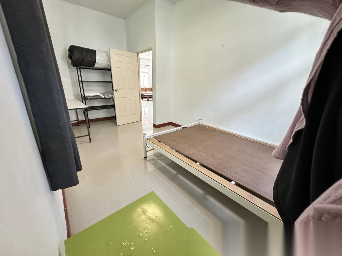 3 Bedroom House for rent at The Valley 2 complex · Si Sunthon · Garden View — photo 5