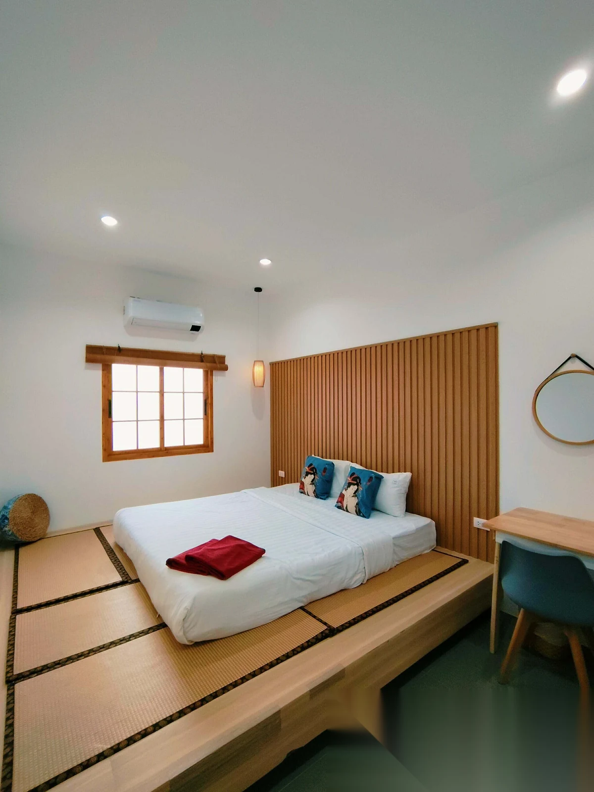 2 Bedroom House for rent at Sunrise Garden complex · Thep Krasattri — photo 3