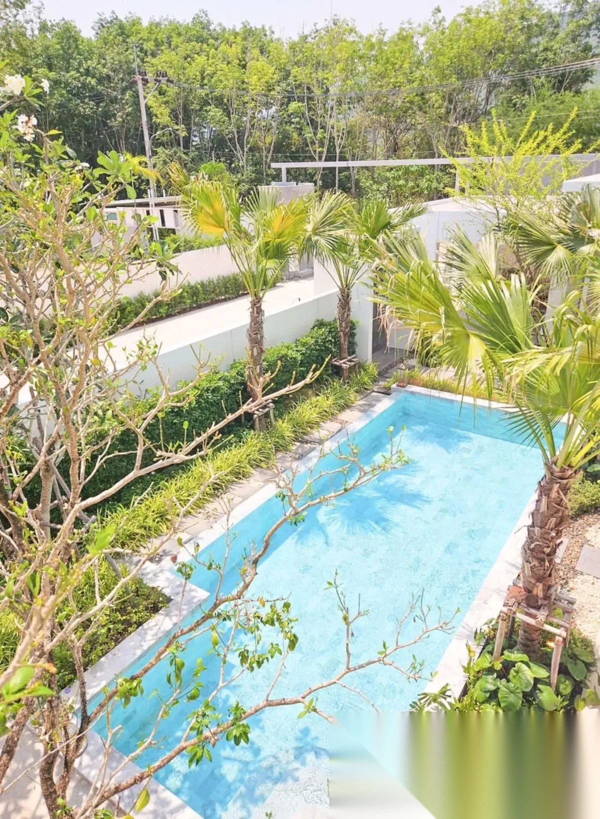 3 Bedroom Villa for rent at Vinzita Elite Residence complex · Si Sunthon · Pool View — photo 5
