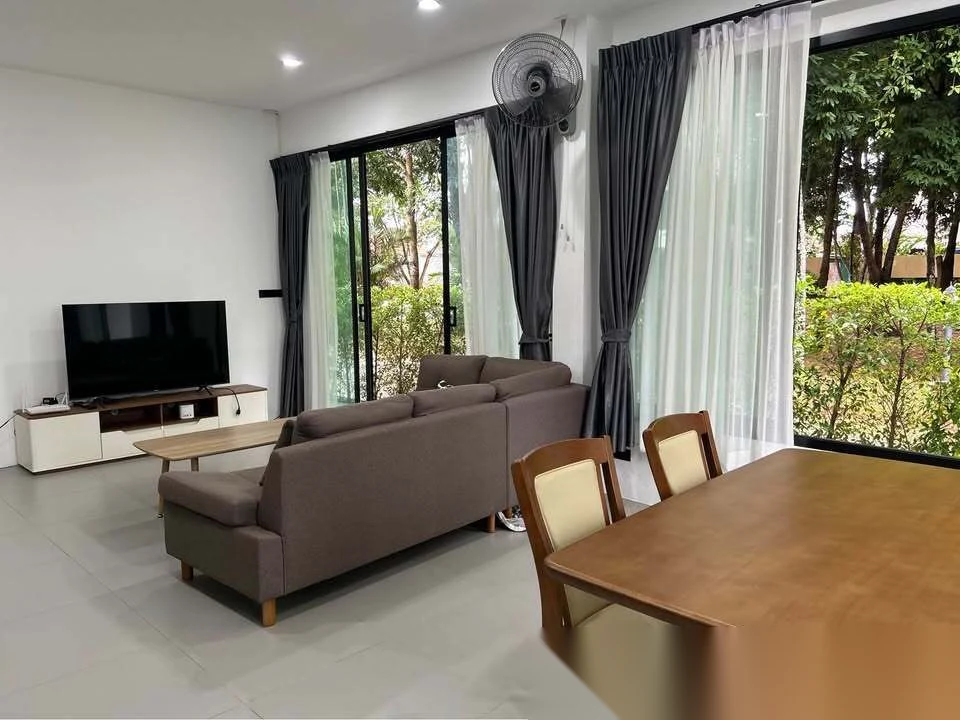 Вилла 3BR в комплексе Kankrao Pool View · Си Сунтон · Вид на бассейн — фото 7