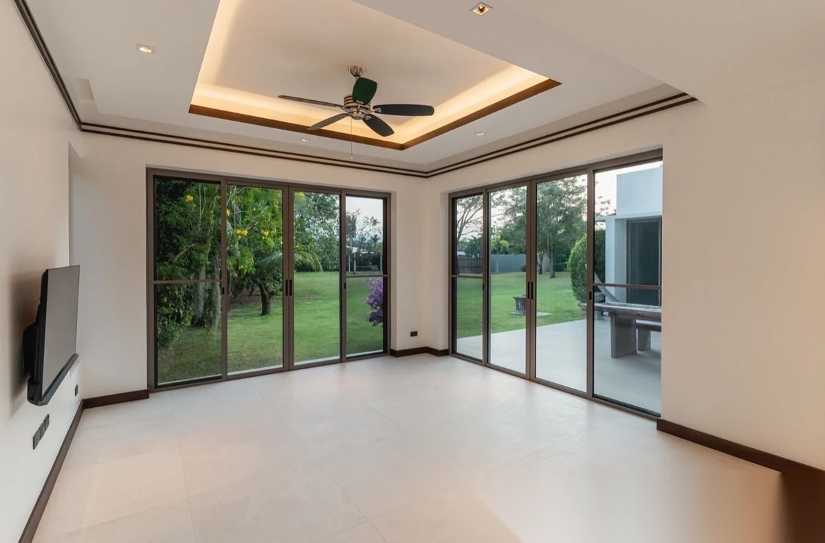 5 Bedroom Villa for sale · Lake View — photo 4