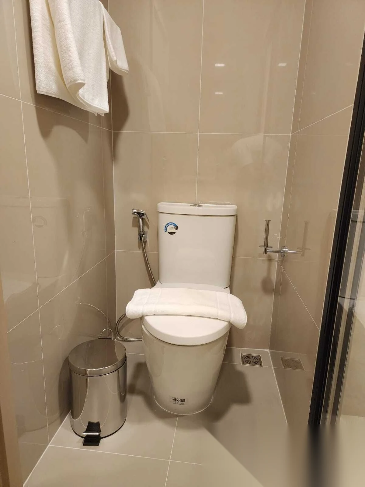 1 Bedroom Apartment for rent at The Base Rise complex · Wichit — photo 11