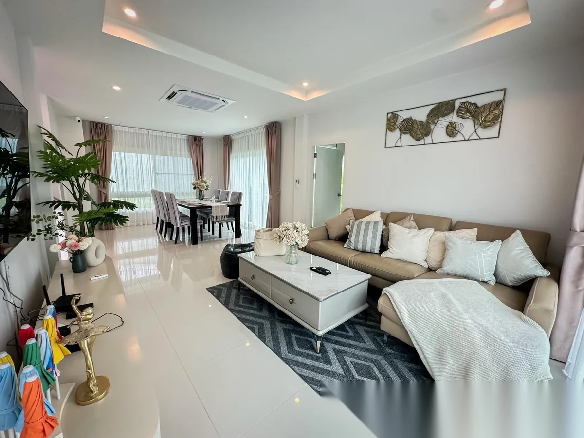 4 Bedroom House for rent at Supalai Palm Spring Banpon Phuket complex · Si Sunthon · Garden View — photo 6
