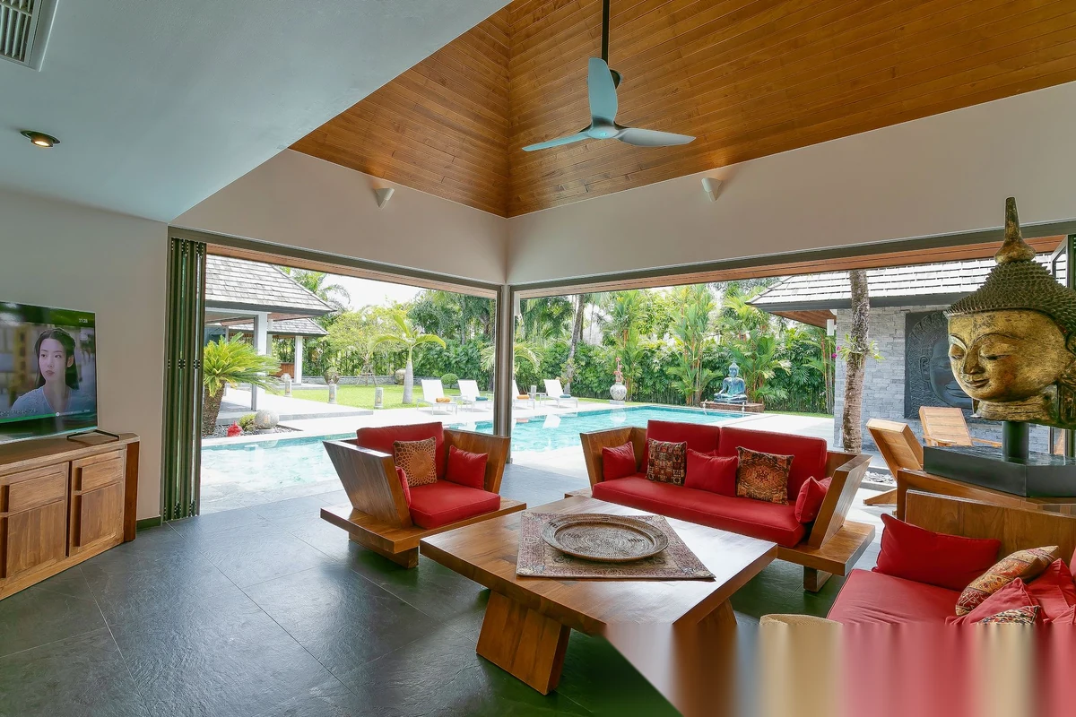 4 Bedroom Villa for sale · Pool View — photo 4
