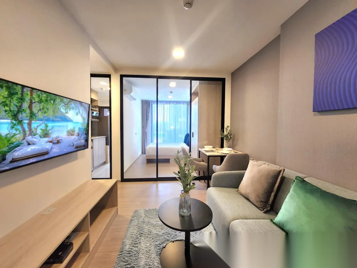 Апартаменты 1BR в ЖК THE BASE Bukit · Вичит · Вид на бассейн — фото 2