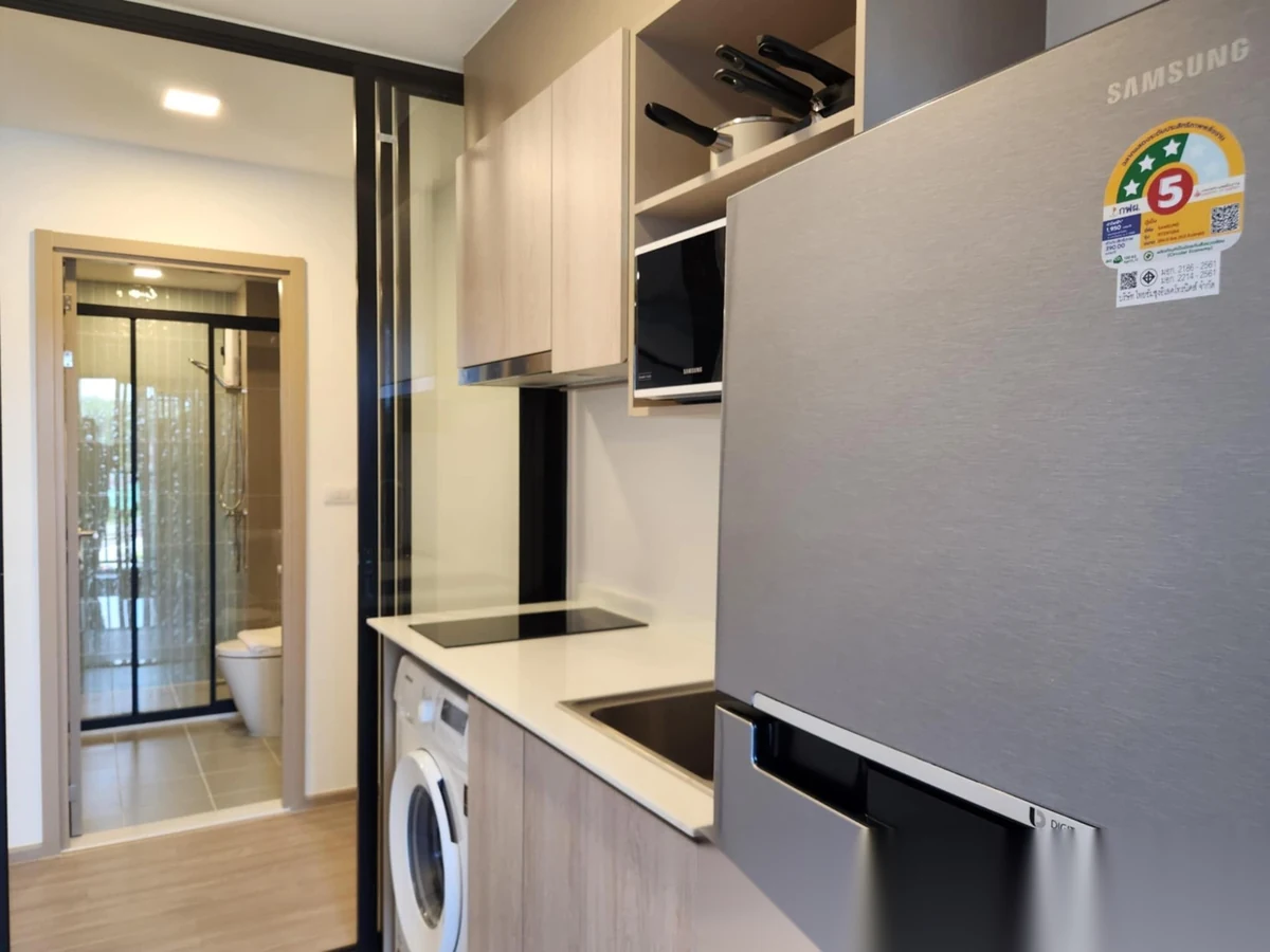 Апартаменты 1BR в ЖК THE BASE Bukit · Вичит · Вид на бассейн — фото 4