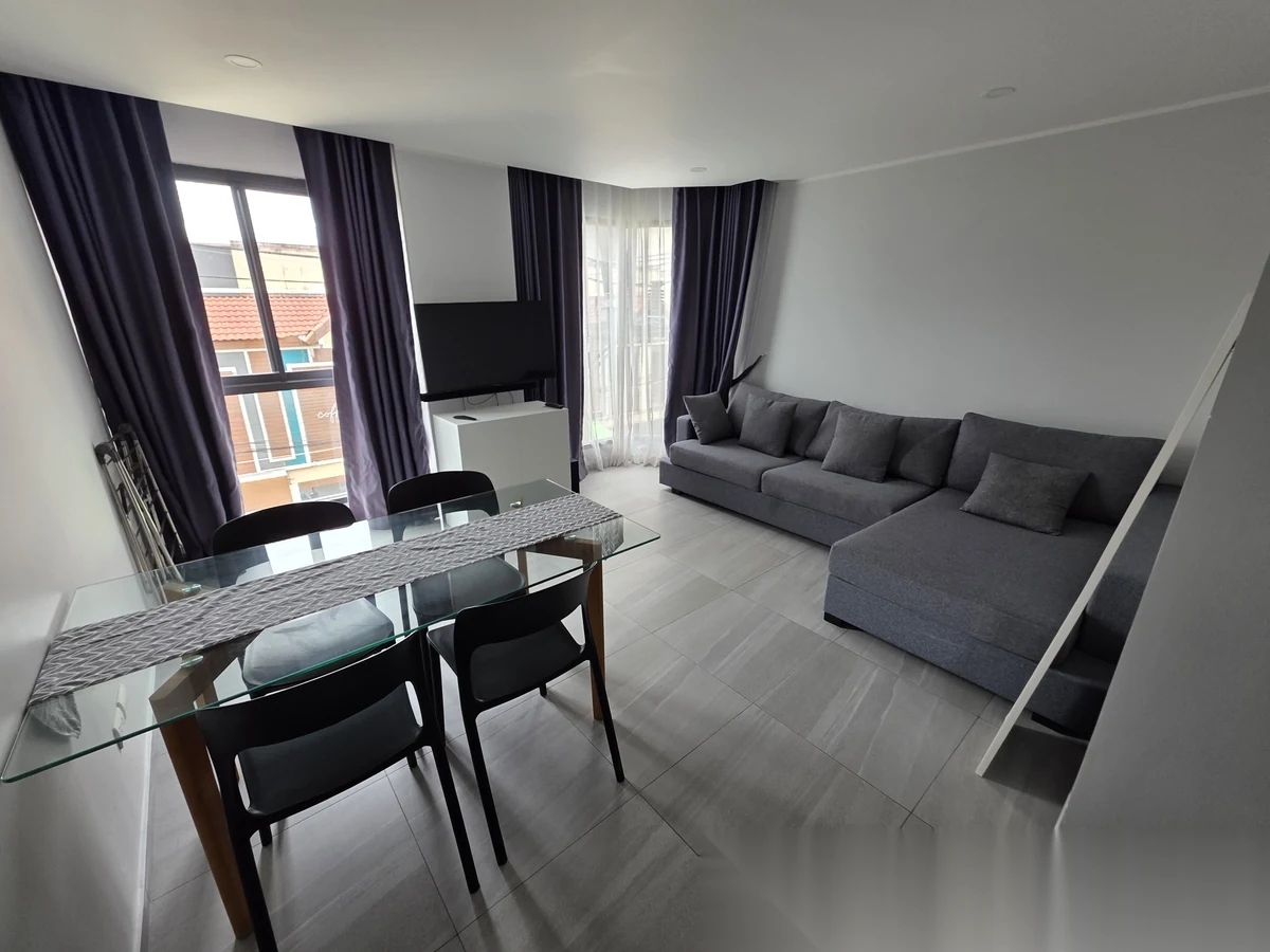 Апартаменты 1BR в ЖК NOON Village Tower II · Чалонг · Выход к бассейну — фото 4