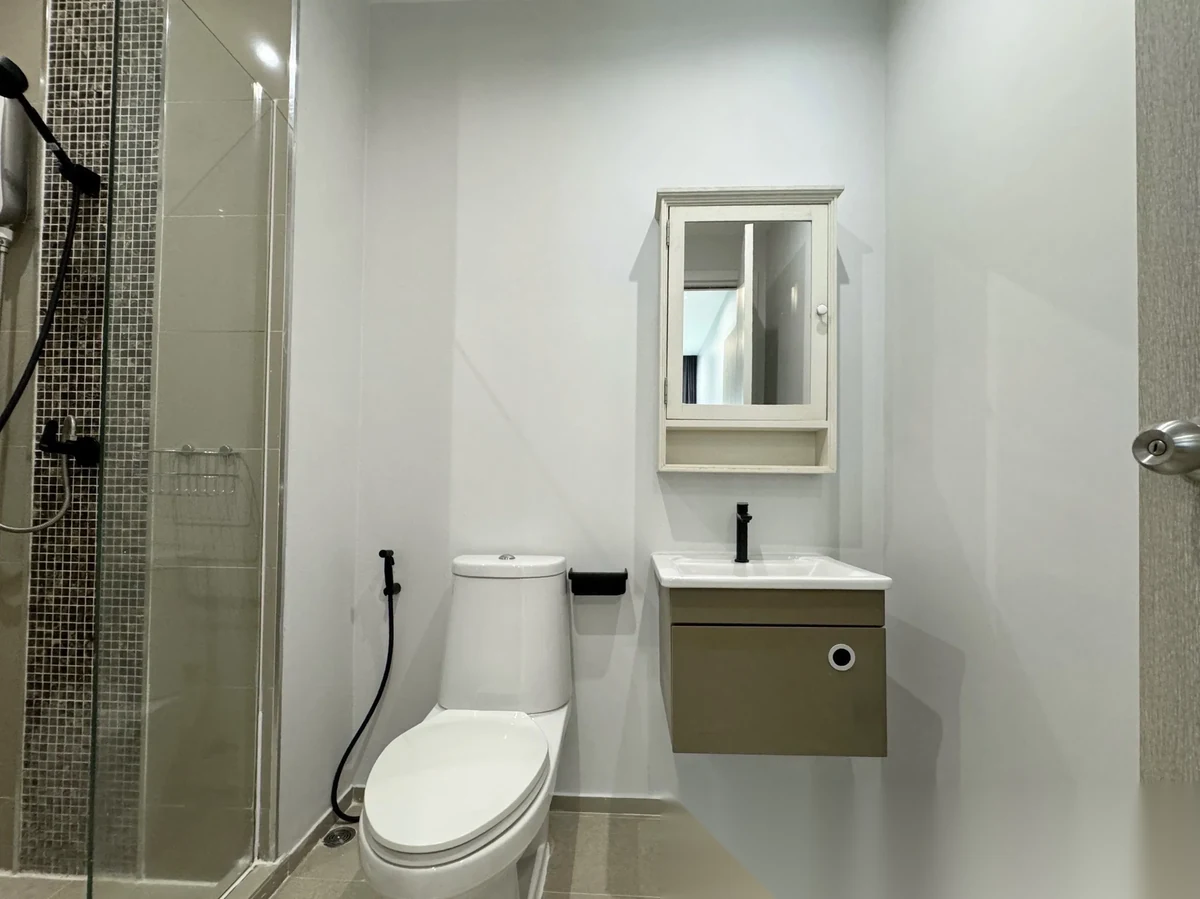 1 Bedroom Apartment for rent at Dlux Condominium complex · Chalong · Pool Access — photo 11