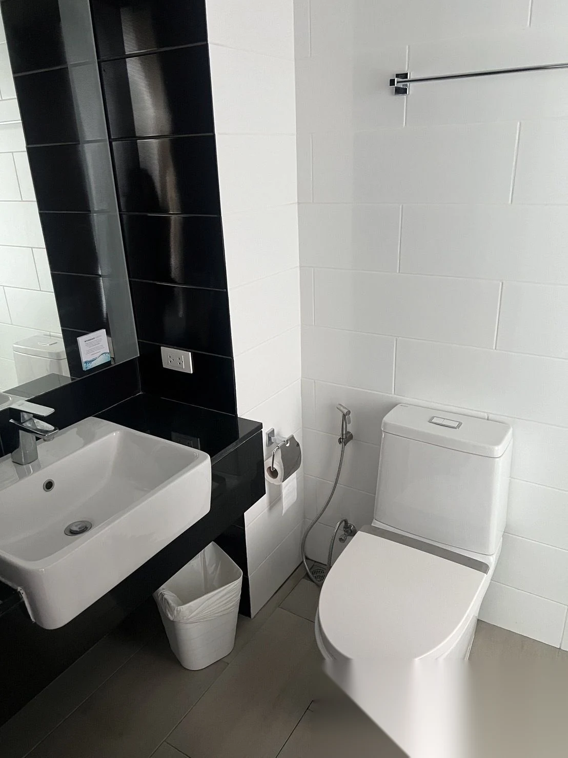 Studio Apartment for rent at Royal Lee The Terminal Phuket complex · Sakhu · Pool Access — photo 6