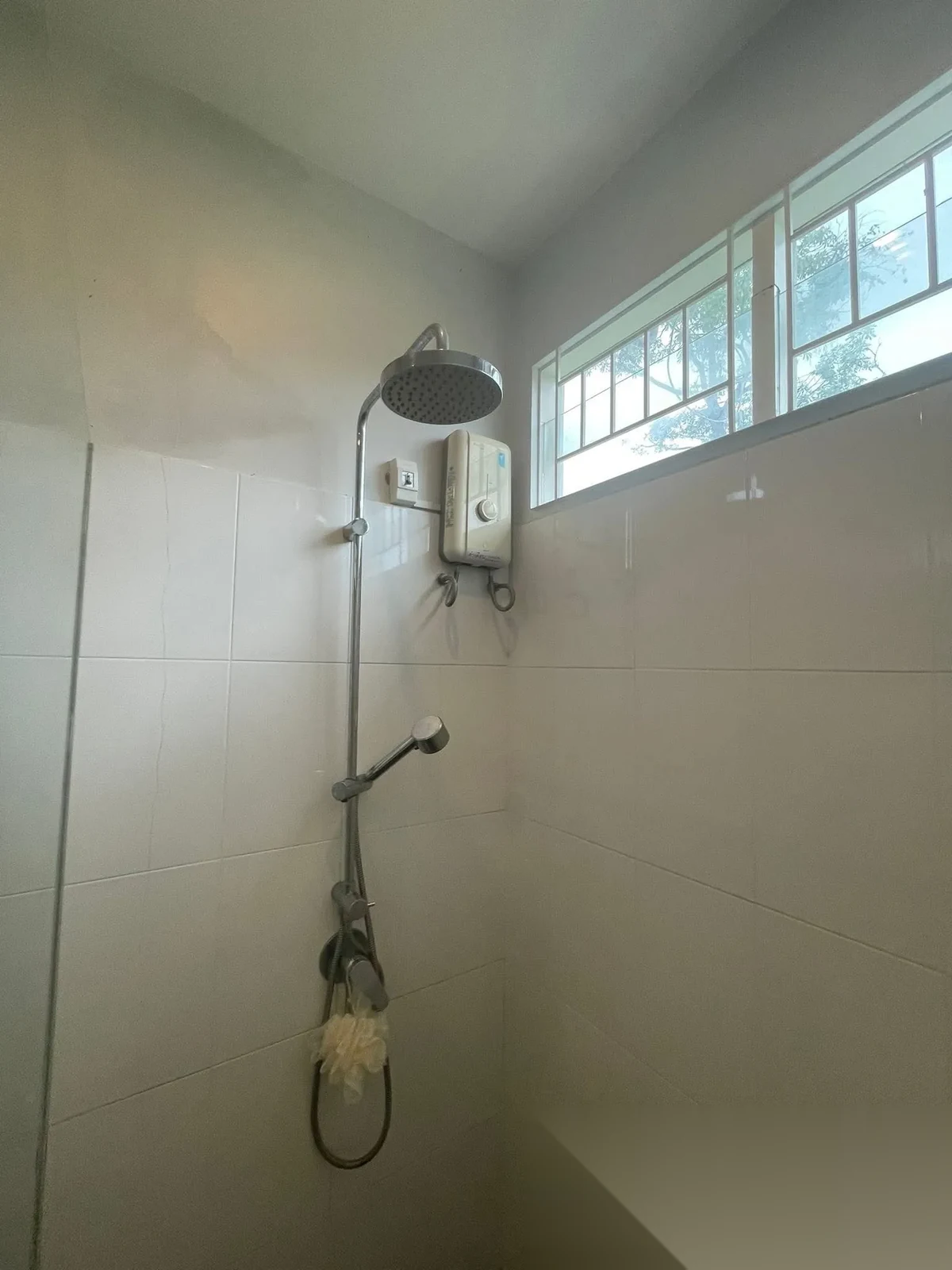 3 Bedroom House for rent at Ban Plernchan 2 complex · Pa Khlok · Garden View — photo 4