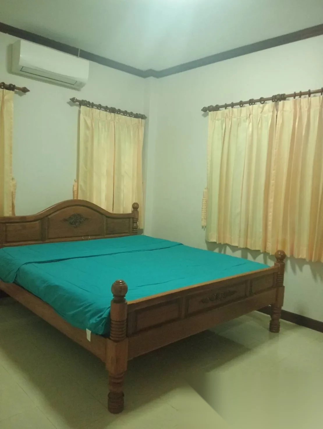 Дом 3BR в комплексе Baan Suan Yu Charoen 1 · Си Сунтон · Вид в сад — фото 4