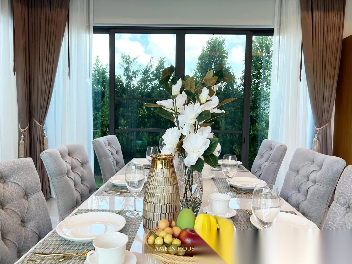 3 Bedroom Villa for rent at Ameen House complex · Si Sunthon · Pool View — photo 7