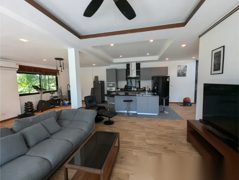 3 Bedroom Villa for sale · Pool View — превью PDF