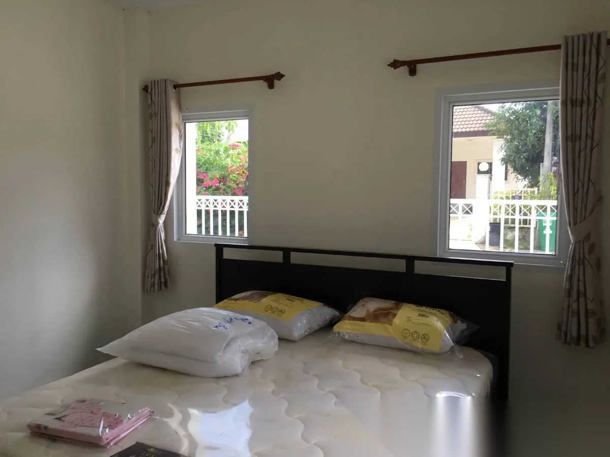 3 Bedroom House for rent at Baan Suan Yu Charoen 3 complex · Si Sunthon · Garden View — photo 12
