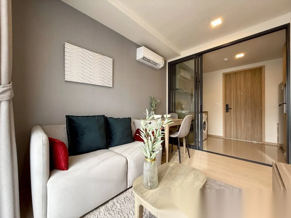 1 Bedroom Apartment for rent at The Base Rise complex · Wichit — photo 3