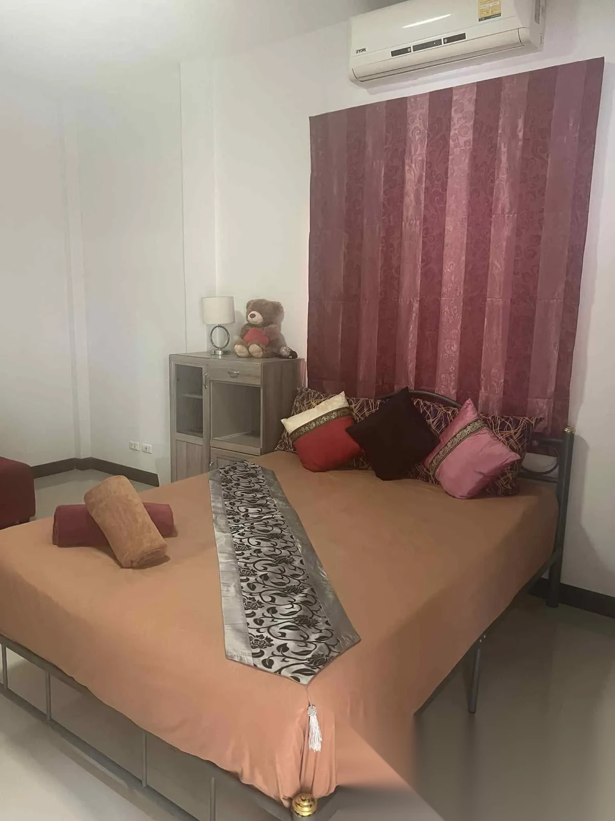 3 Bedroom House for rent at Sinsuk Thanee Village complex · Si Sunthon · Garden View — photo 5
