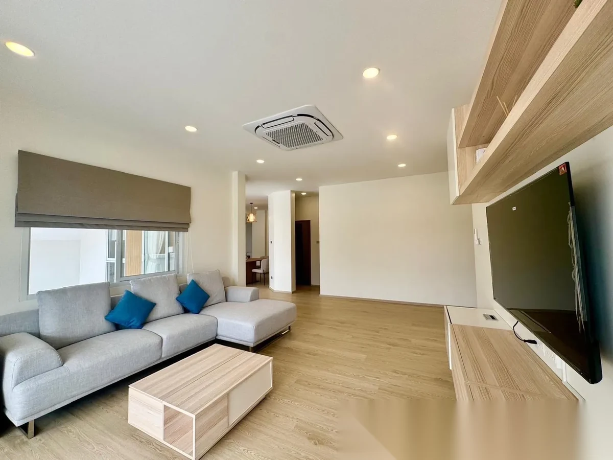3 Bedroom House for rent at Baan Suan Neramit 5 complex · Si Sunthon · Garden View — photo 12