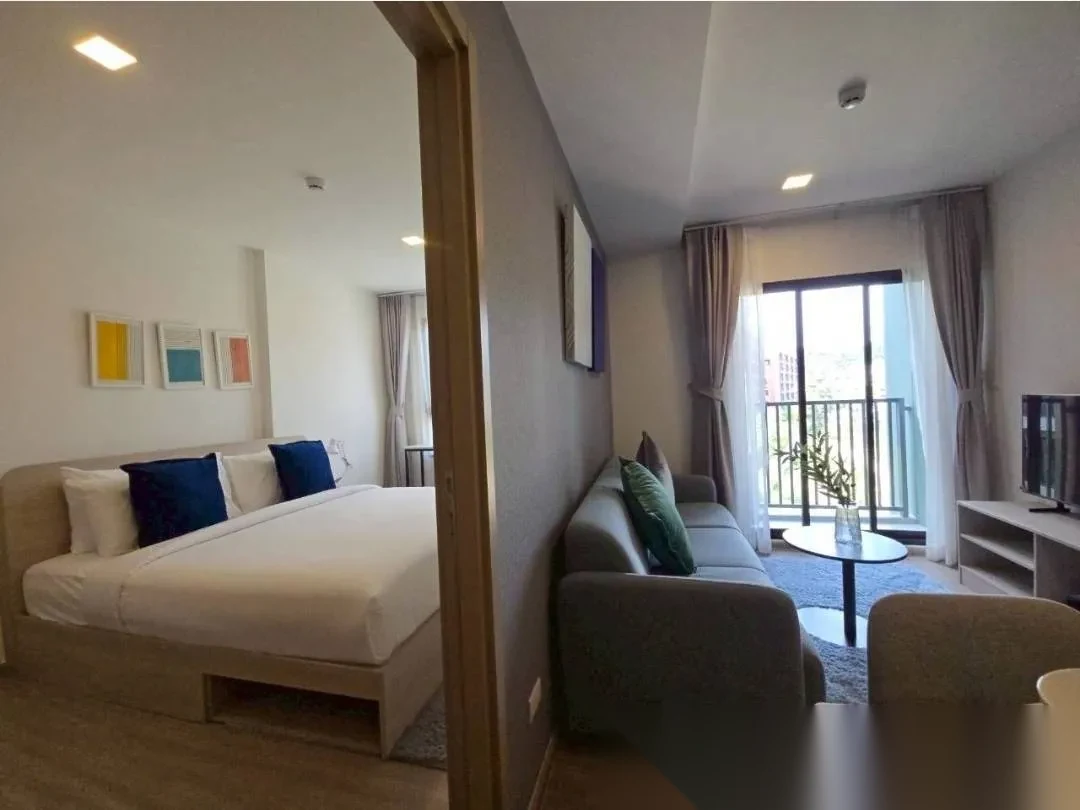 Апартаменты 2BR в ЖК THE BASE Bukit · Вичит · Вид на бассейн — фото 4