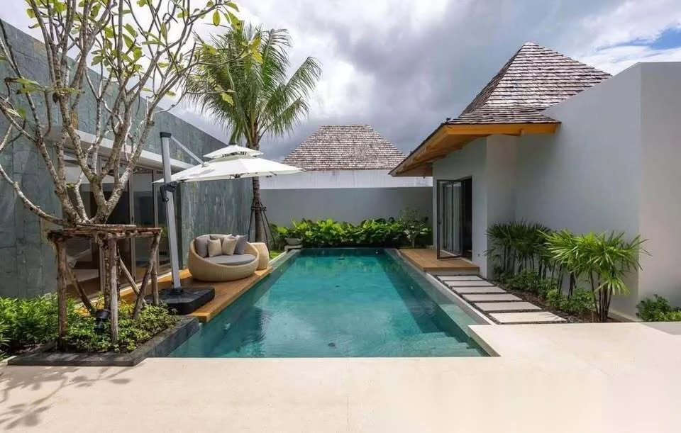 3 Bedroom Villa for rent at Anchan Flora complex · Thep Krasattri · Pool View — photo 10